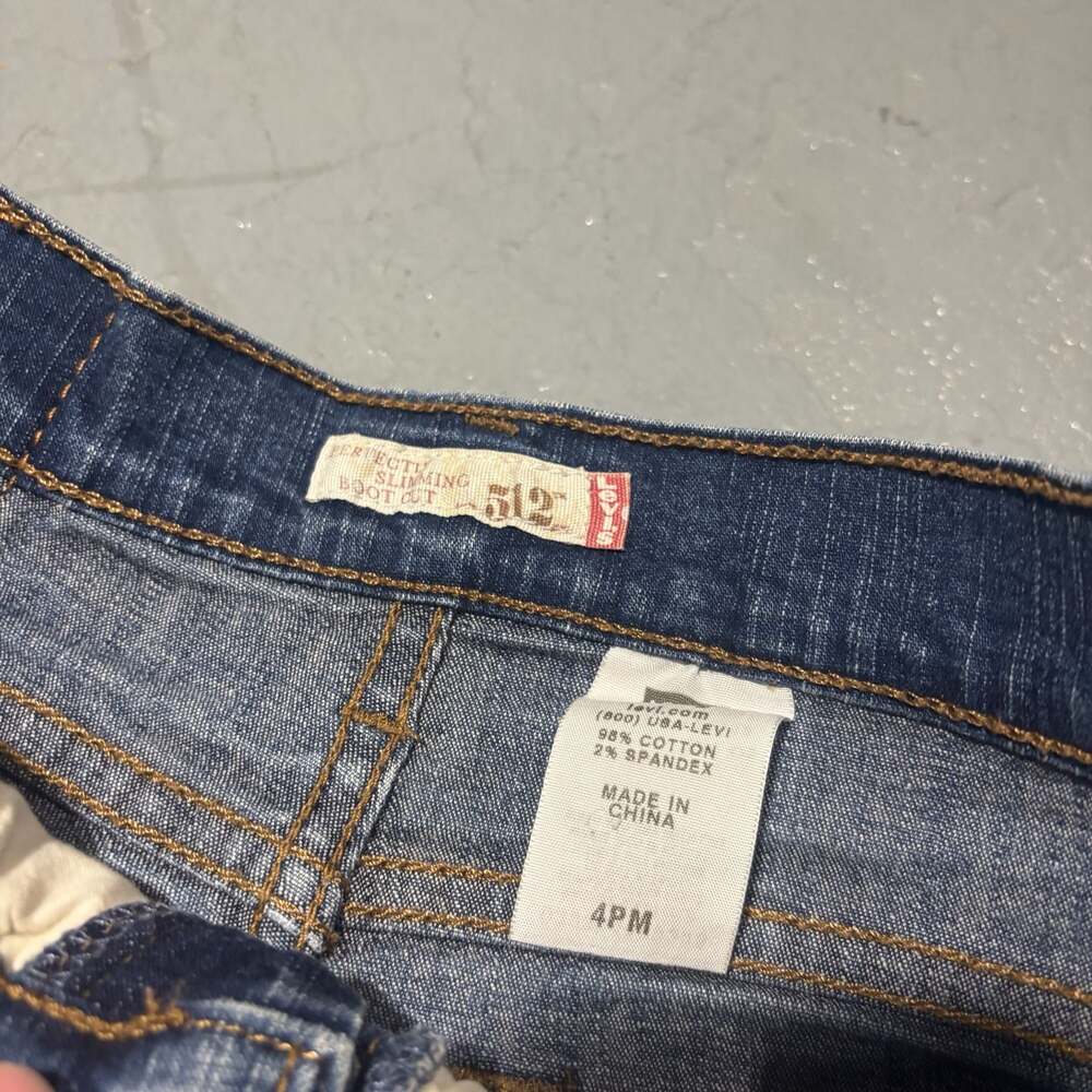 Levi Y2K Bootcut Jeans - Picture 2 of 6